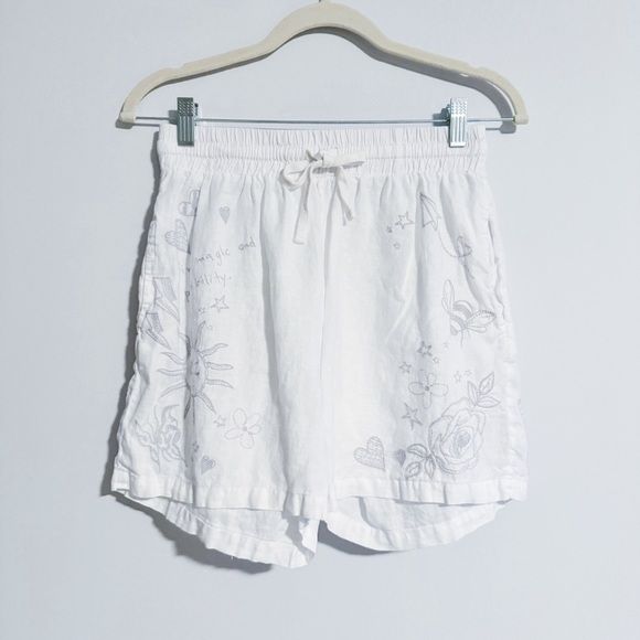 Johnny Was - White Embroidered High Waisted Shorts - Picture 1 of 6